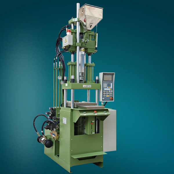 KS-T-D（單滑板）注塑機(jī)3